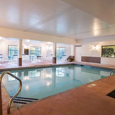Comfort Inn & Suites Suwanee - Sugarloaf Экстерьер фото