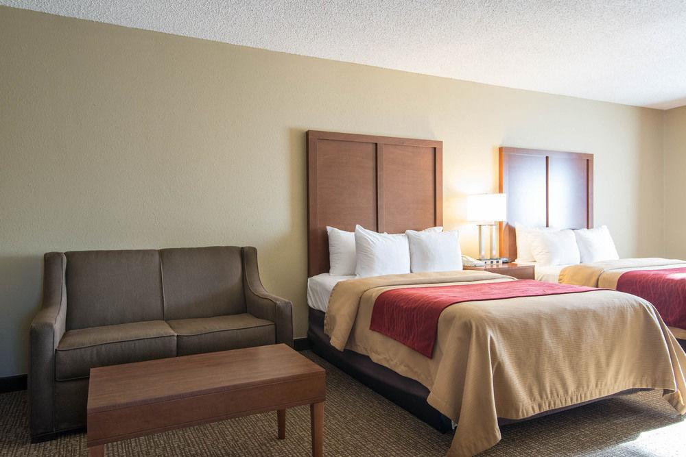 Comfort Inn & Suites Suwanee - Sugarloaf Экстерьер фото