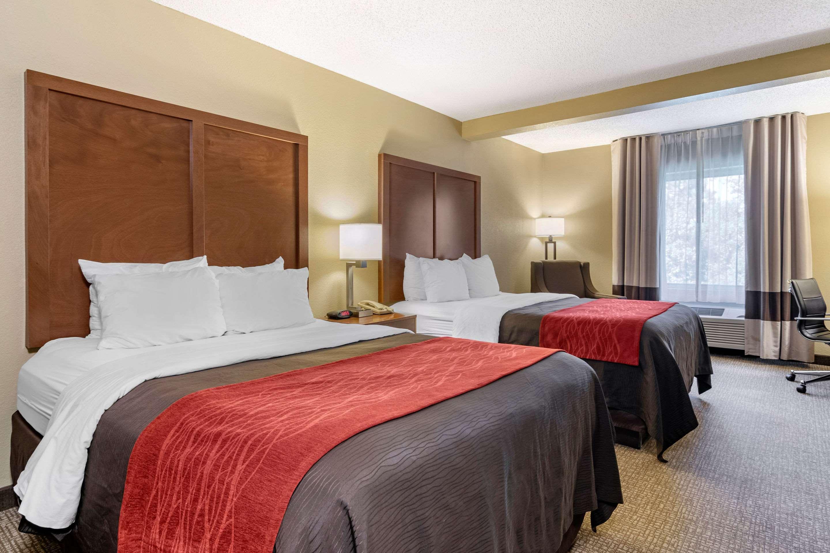 Comfort Inn & Suites Suwanee - Sugarloaf Экстерьер фото
