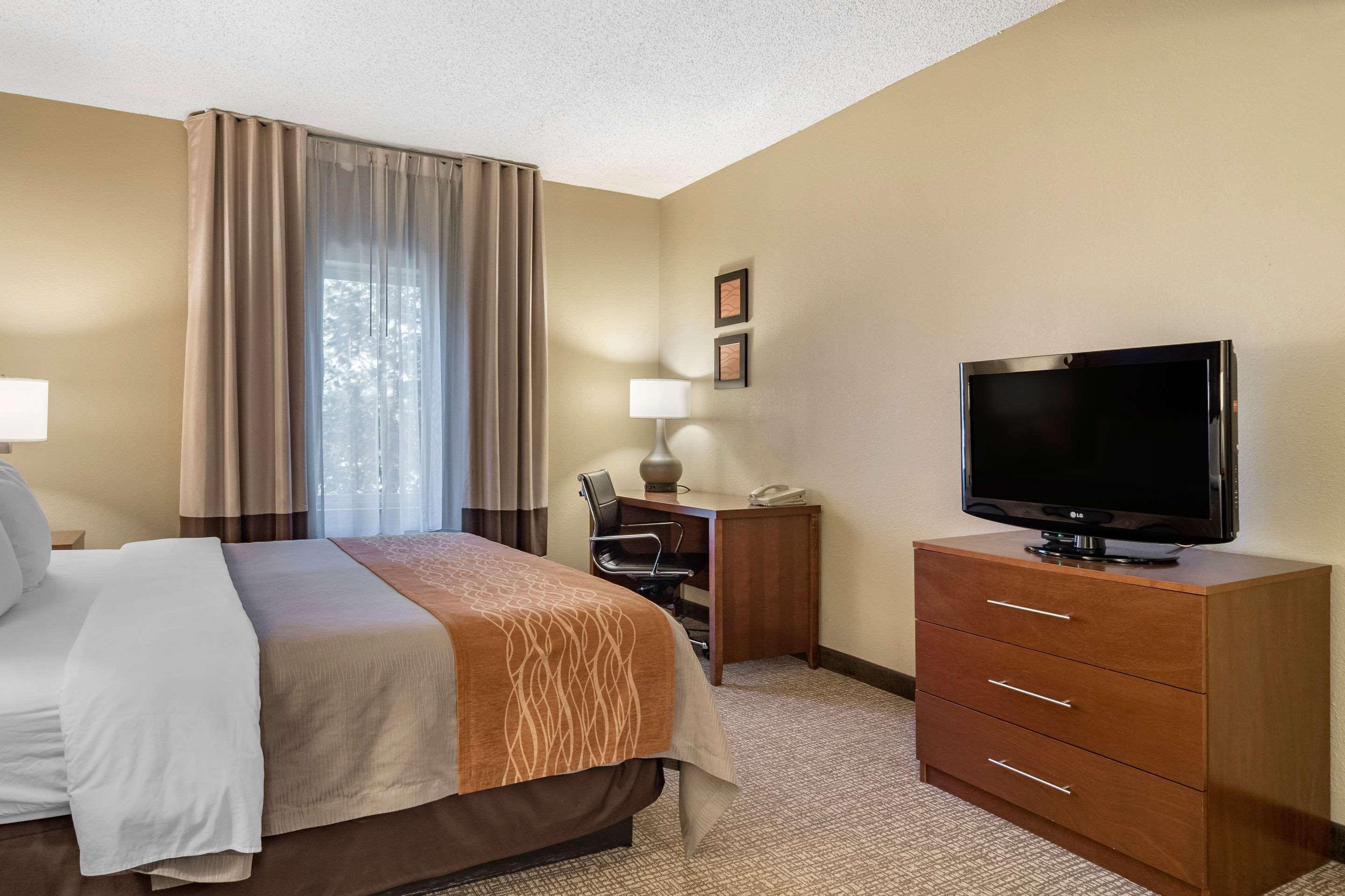 Comfort Inn & Suites Suwanee - Sugarloaf Экстерьер фото