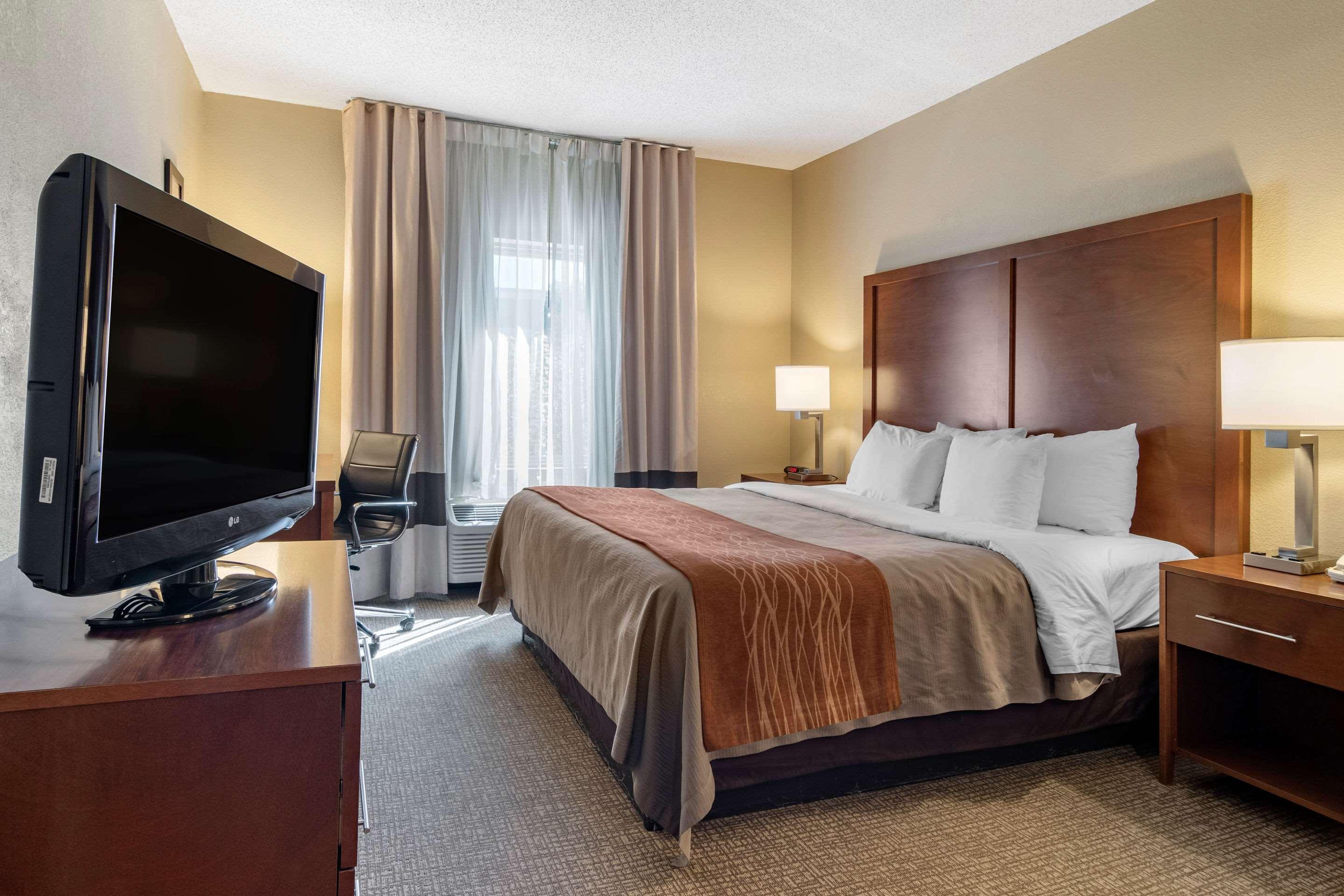 Comfort Inn & Suites Suwanee - Sugarloaf Экстерьер фото