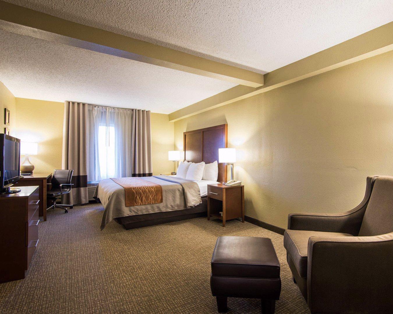 Comfort Inn & Suites Suwanee - Sugarloaf Экстерьер фото