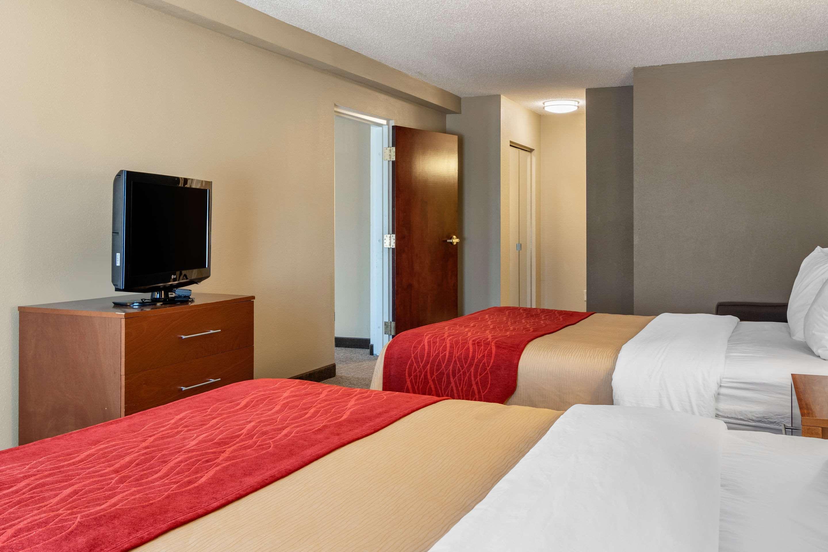 Comfort Inn & Suites Suwanee - Sugarloaf Экстерьер фото