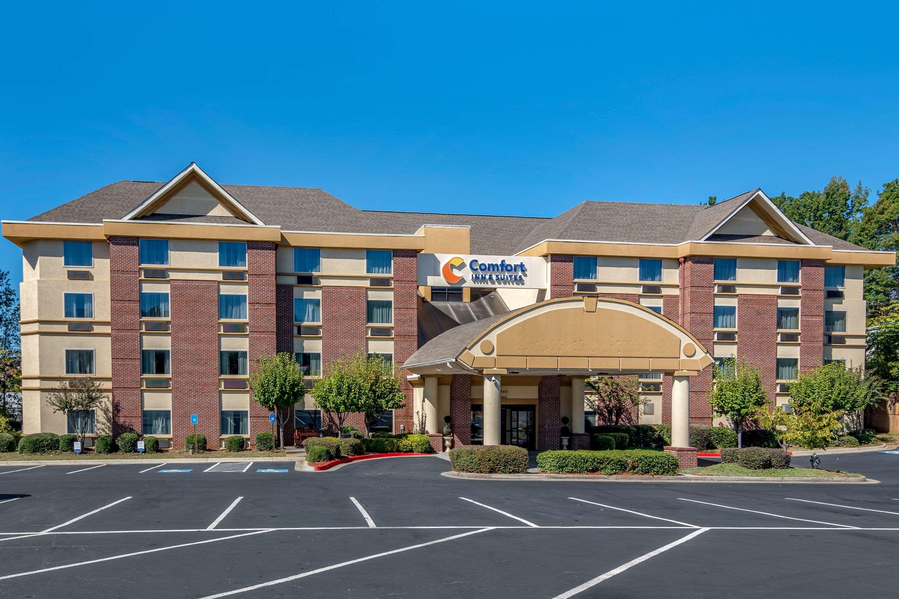 Comfort Inn & Suites Suwanee - Sugarloaf Экстерьер фото