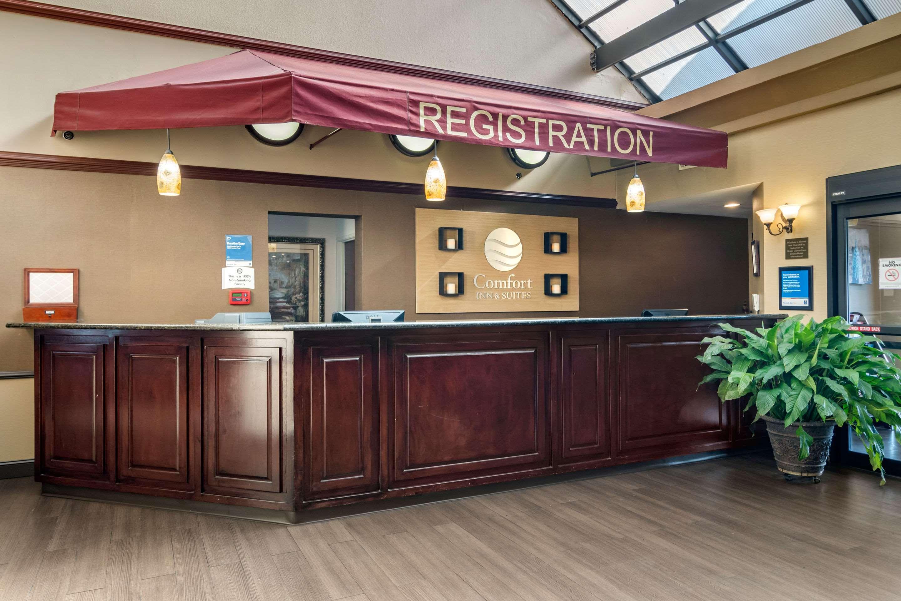 Comfort Inn & Suites Suwanee - Sugarloaf Экстерьер фото