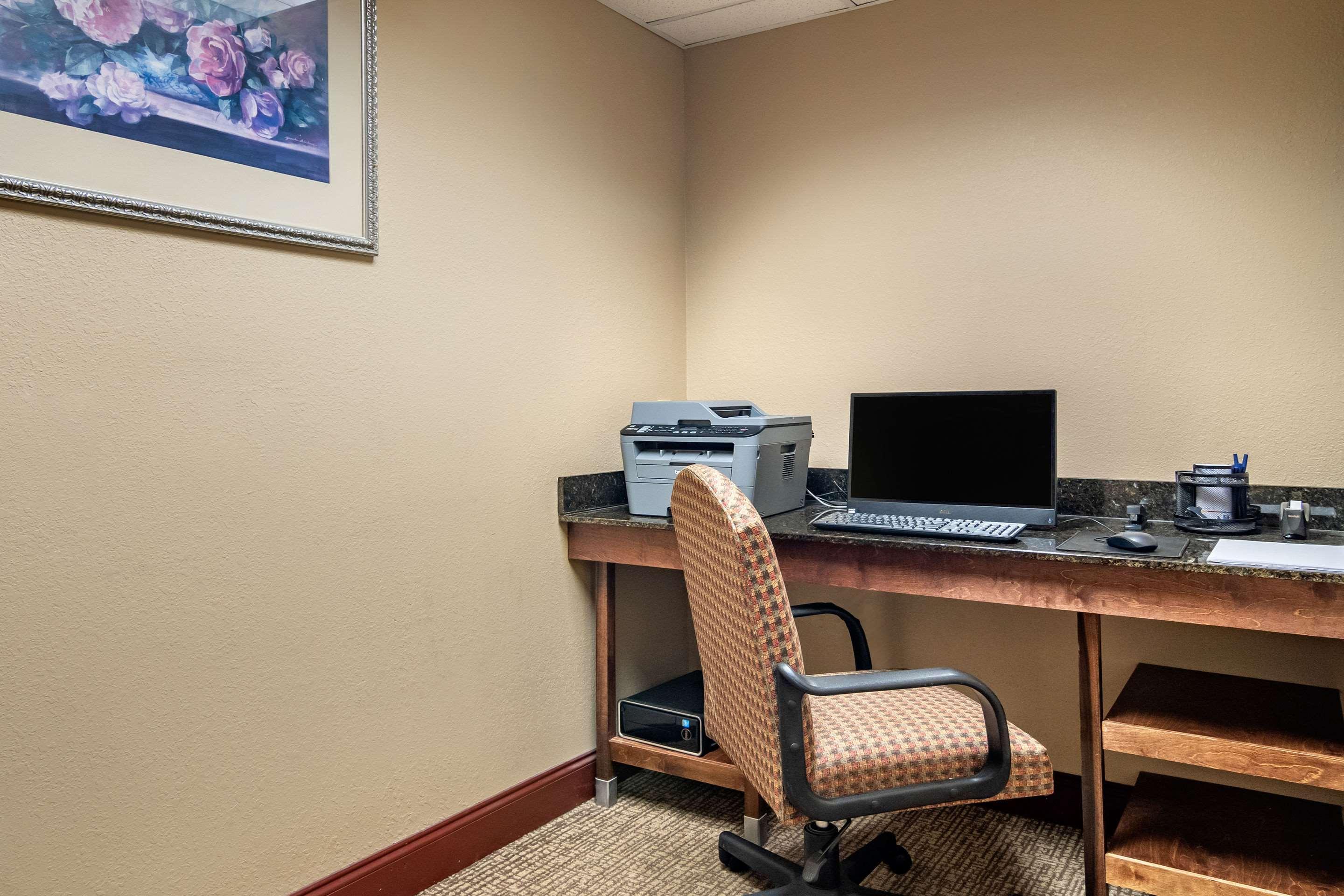 Comfort Inn & Suites Suwanee - Sugarloaf Экстерьер фото